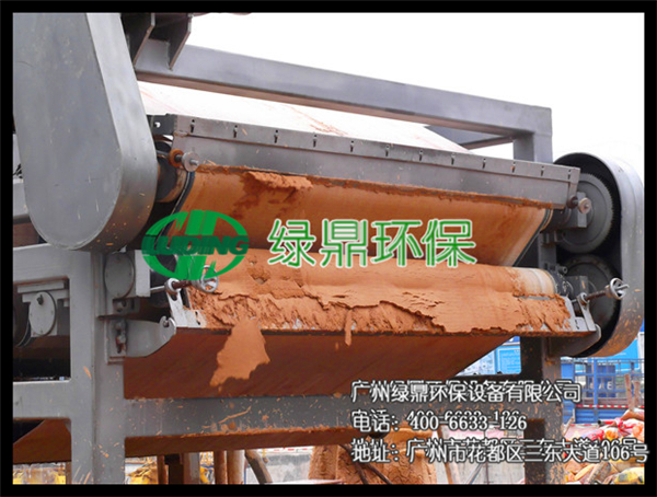 泥漿脫水機：打樁建筑泥漿處理設(shè)備
