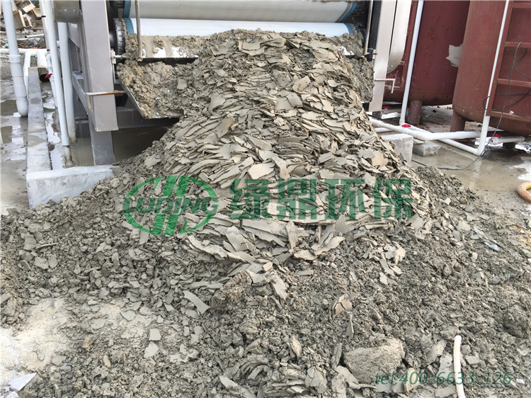 惠州礦場礦山污泥用的帶式壓濾機使用現(xiàn)場