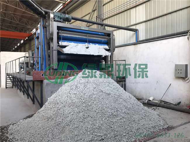 廣東佛山鋁業鋁材廠帶式壓濾機處理現場 7 廣東佛山鋁業鋁材廠帶式壓濾機處理現場 7