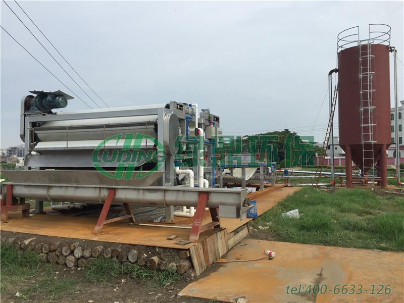 汕頭河道淤泥帶式壓濾機處理工程 4 汕頭河道淤泥帶式壓濾機處理工程 4