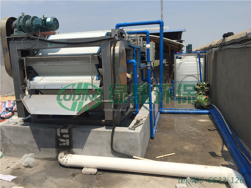 江西帶式壓濾機處理化工污泥泥漿案例 6 江西帶式壓濾機處理化工污泥泥漿案例 6