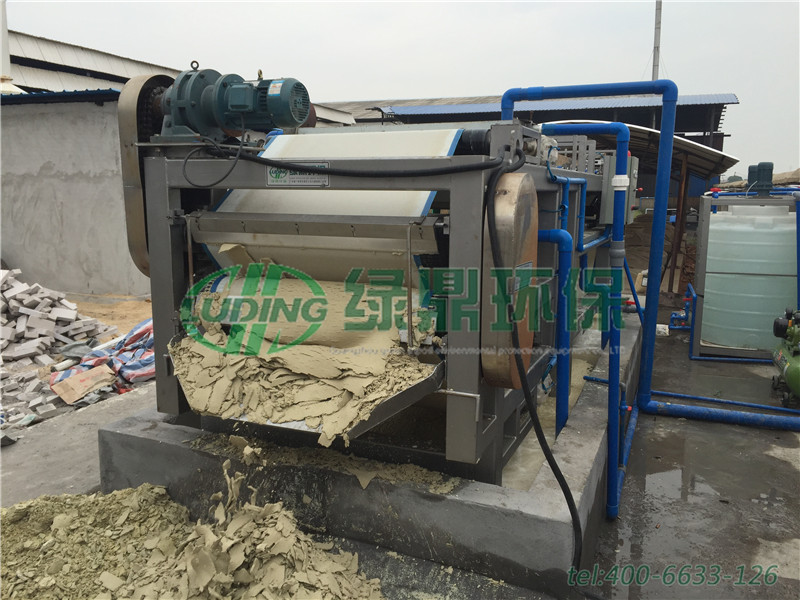 江西帶式壓濾機處理化工污泥泥漿案例 7 江西帶式壓濾機處理化工污泥泥漿案例 7