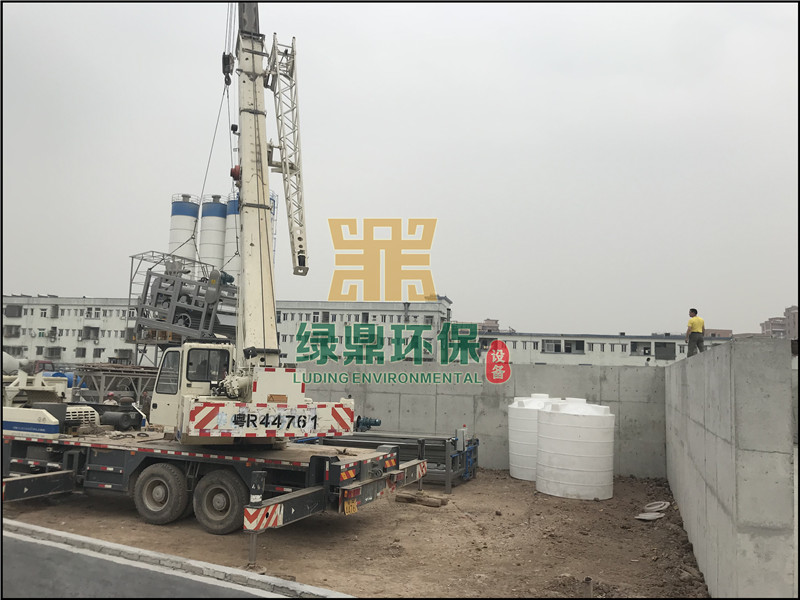 帶式壓濾機發(fā)往鉆井廢棄泥漿硏屑處理工程 2